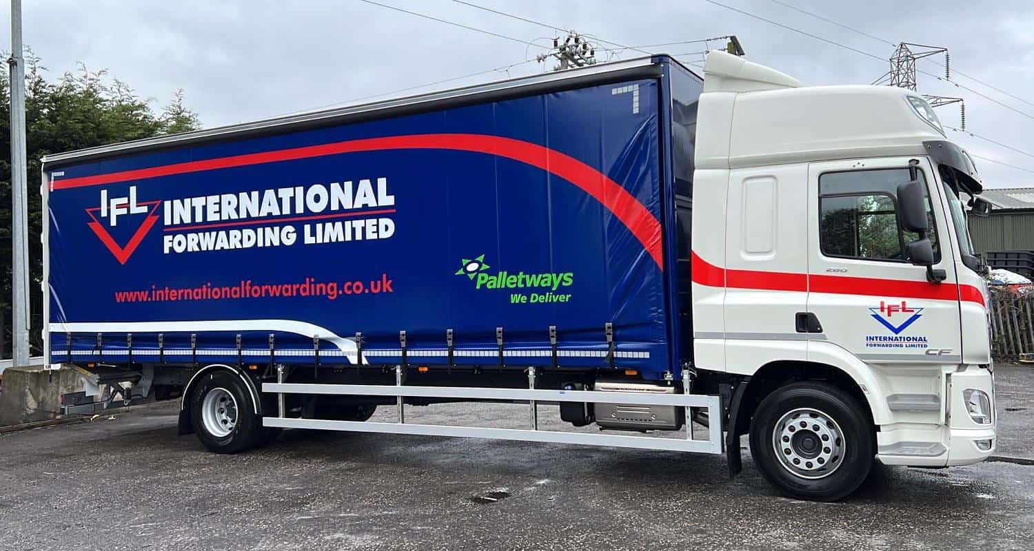 Side view of livery and new DAF tractor unit